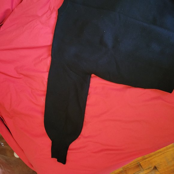 H&M Black Balloon Sleeve Sweater with Patch - Picture 3 of 9